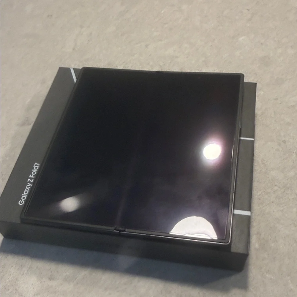 Samsung Galaxy Z Fold in Sleek Black